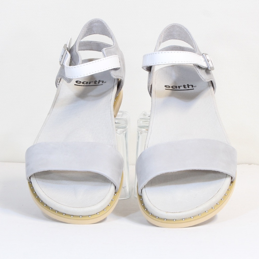 Earth Grove Cameo Silver Grey Ankle Strap Sandal NWT